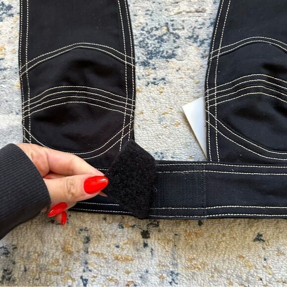 ARE YOU AM I Top - Picture 7 of 11